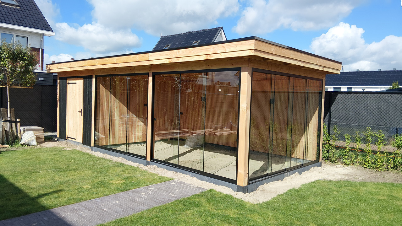 Glaswanden uitgevoerd door R. Keen Houtbouw & Montage - foto 6
