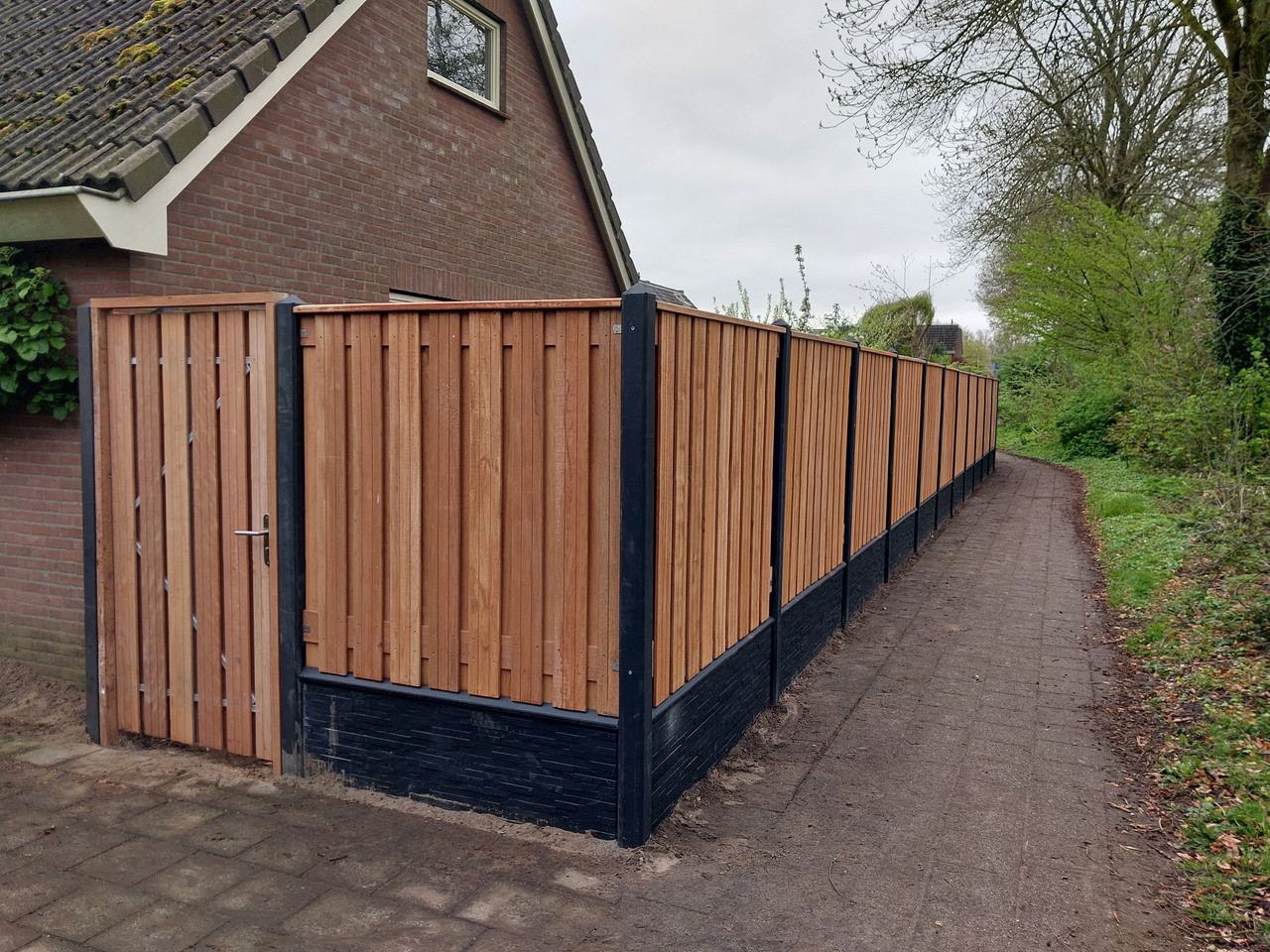 Schuttingen uitgevoerd door R. Keen Houtbouw & Montage - foto 8